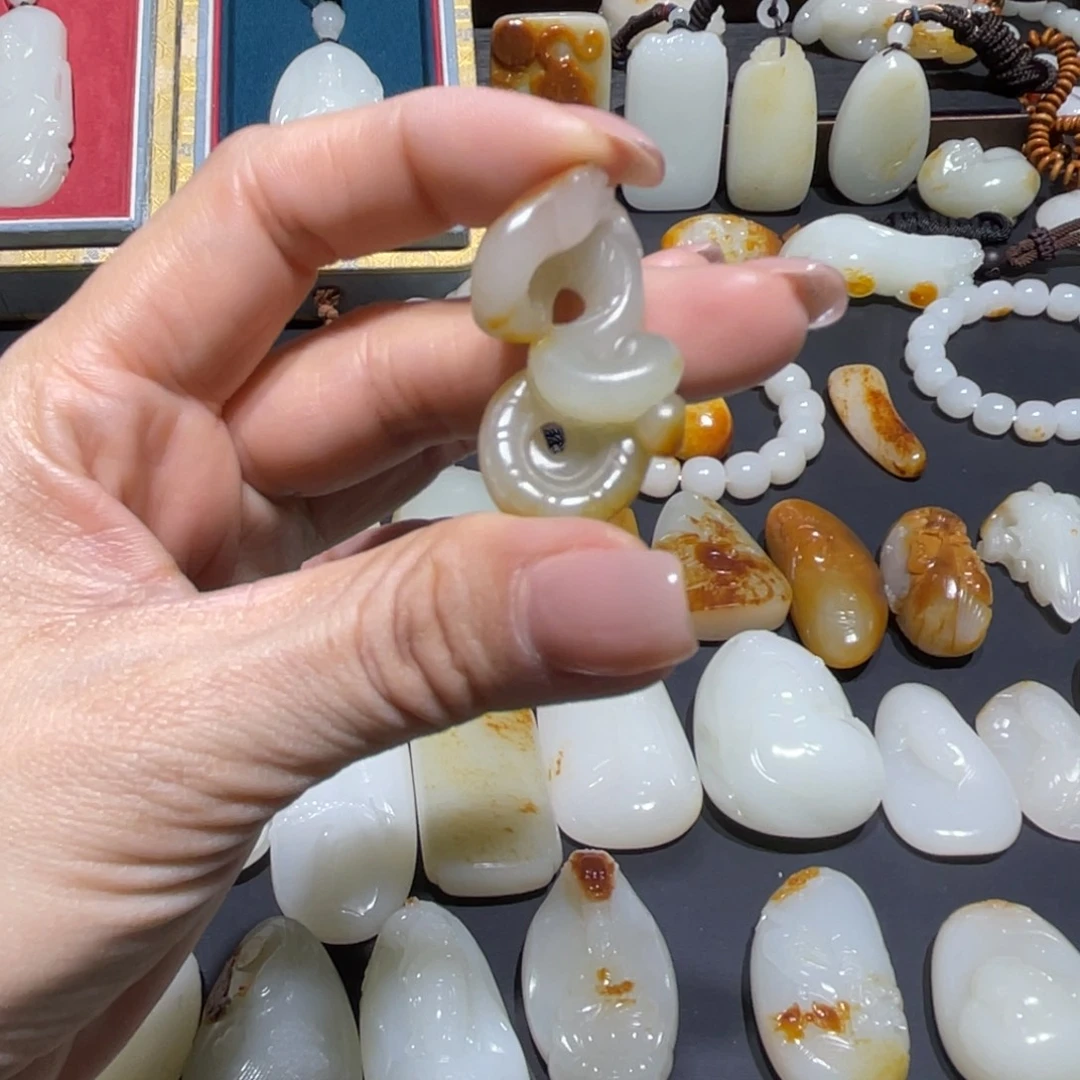 和田玉未镶嵌包链