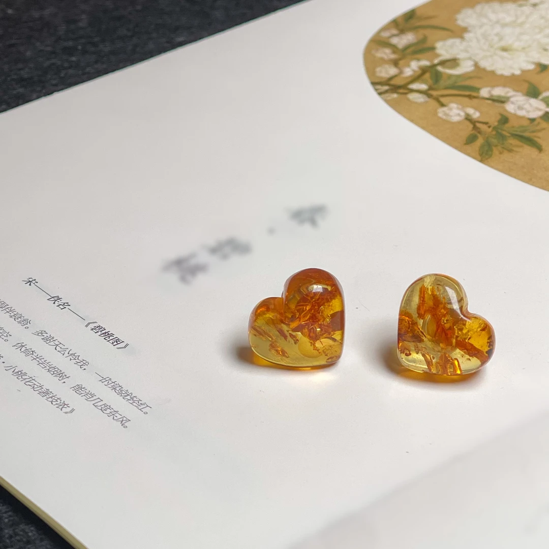 天然原矿花珀心型耳钉S925银镶嵌简约百搭