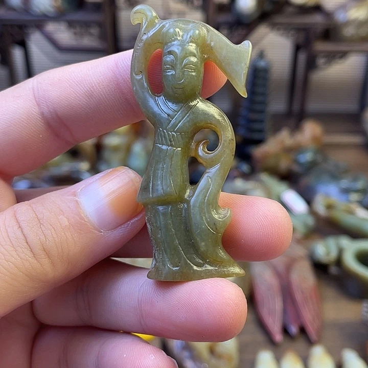 和田玉（糖玉）未镶嵌挂件