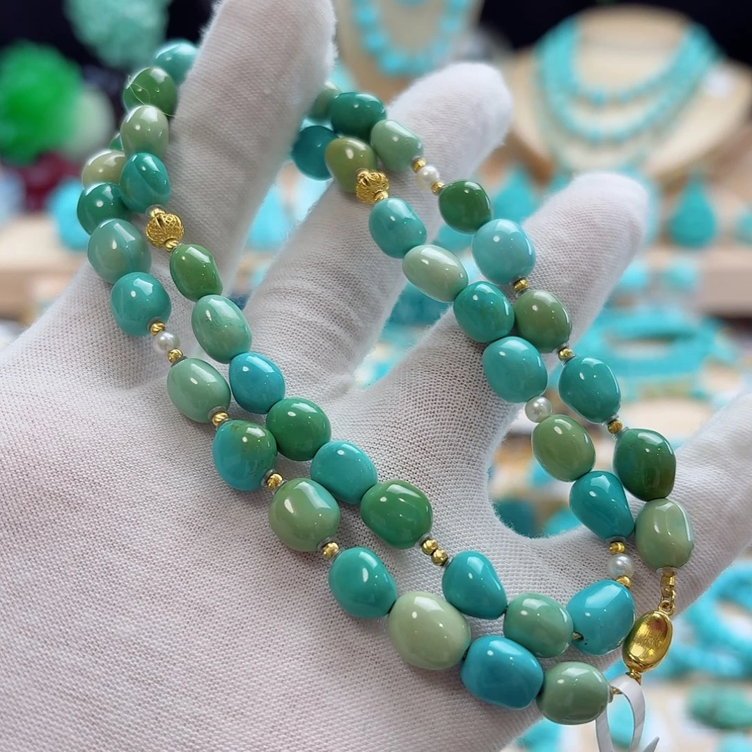 绿松石未镶嵌珠宝奇石