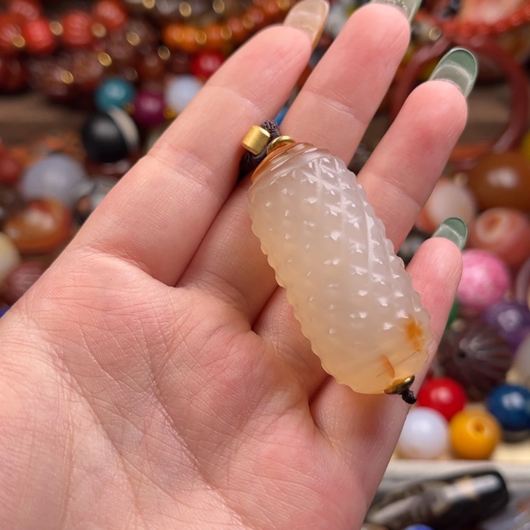 玛瑙/玉髓颈饰未镶嵌