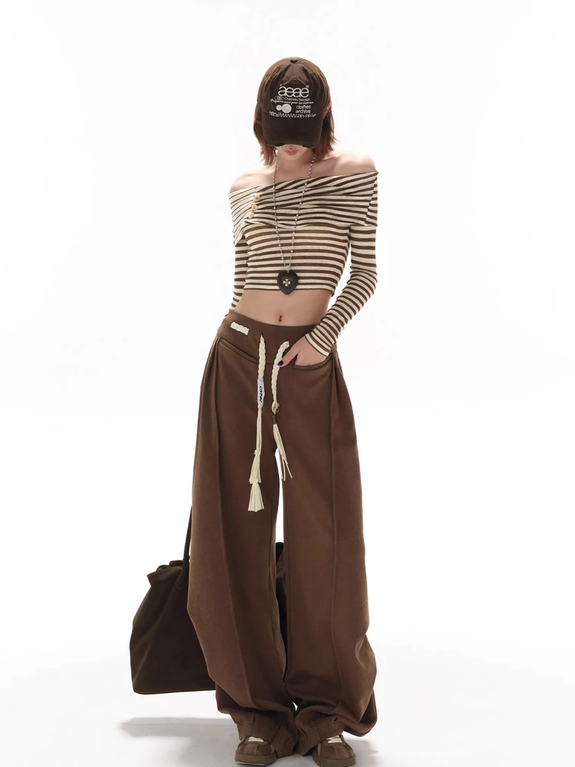 条纹一字肩翻领长袖T恤+弧形压褶宽松弯刀休闲裤复古早秋辣妹套装