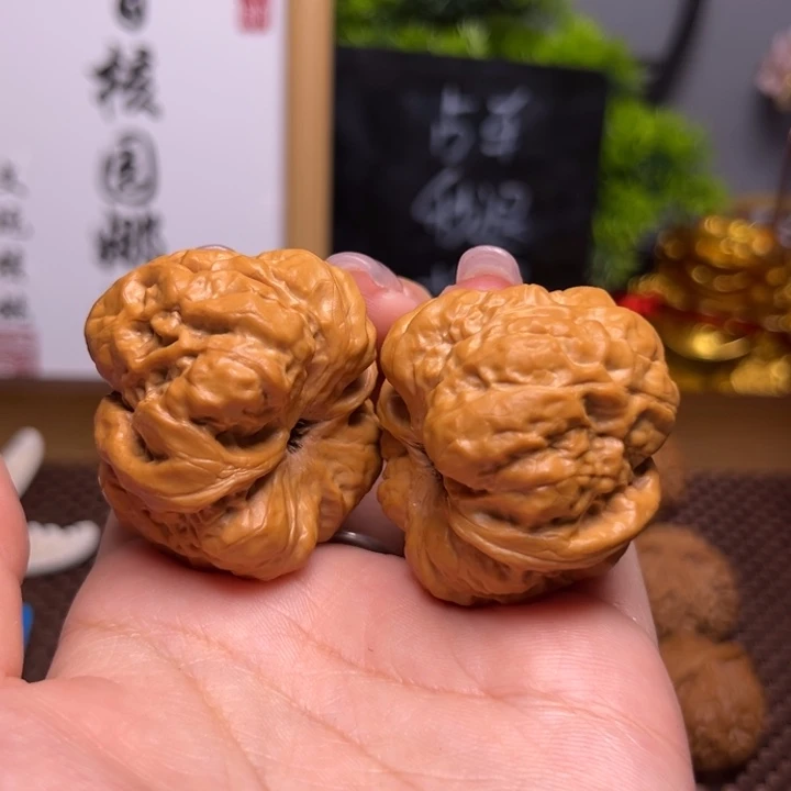 文玩核桃吊坠39尺蛤蟆63