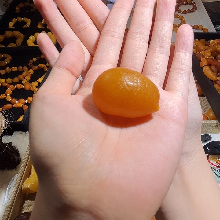 琥珀颈饰未镶嵌蜜蜡脑纹枣珠