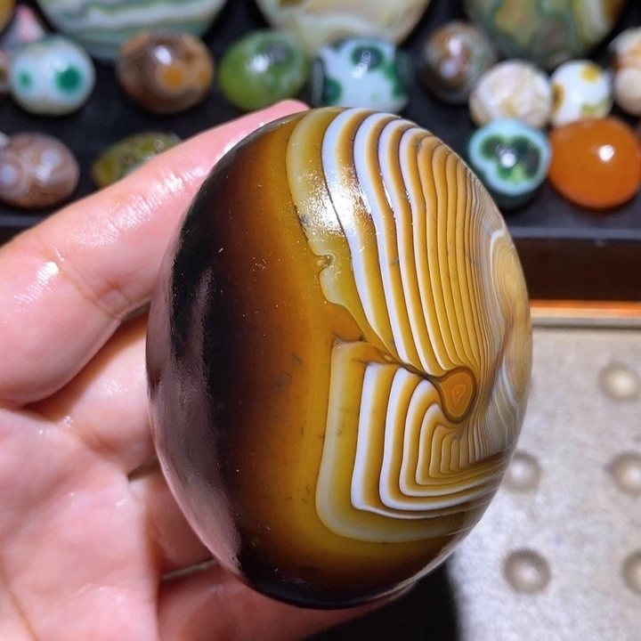 玛瑙/玉髓未镶嵌珠宝半成品