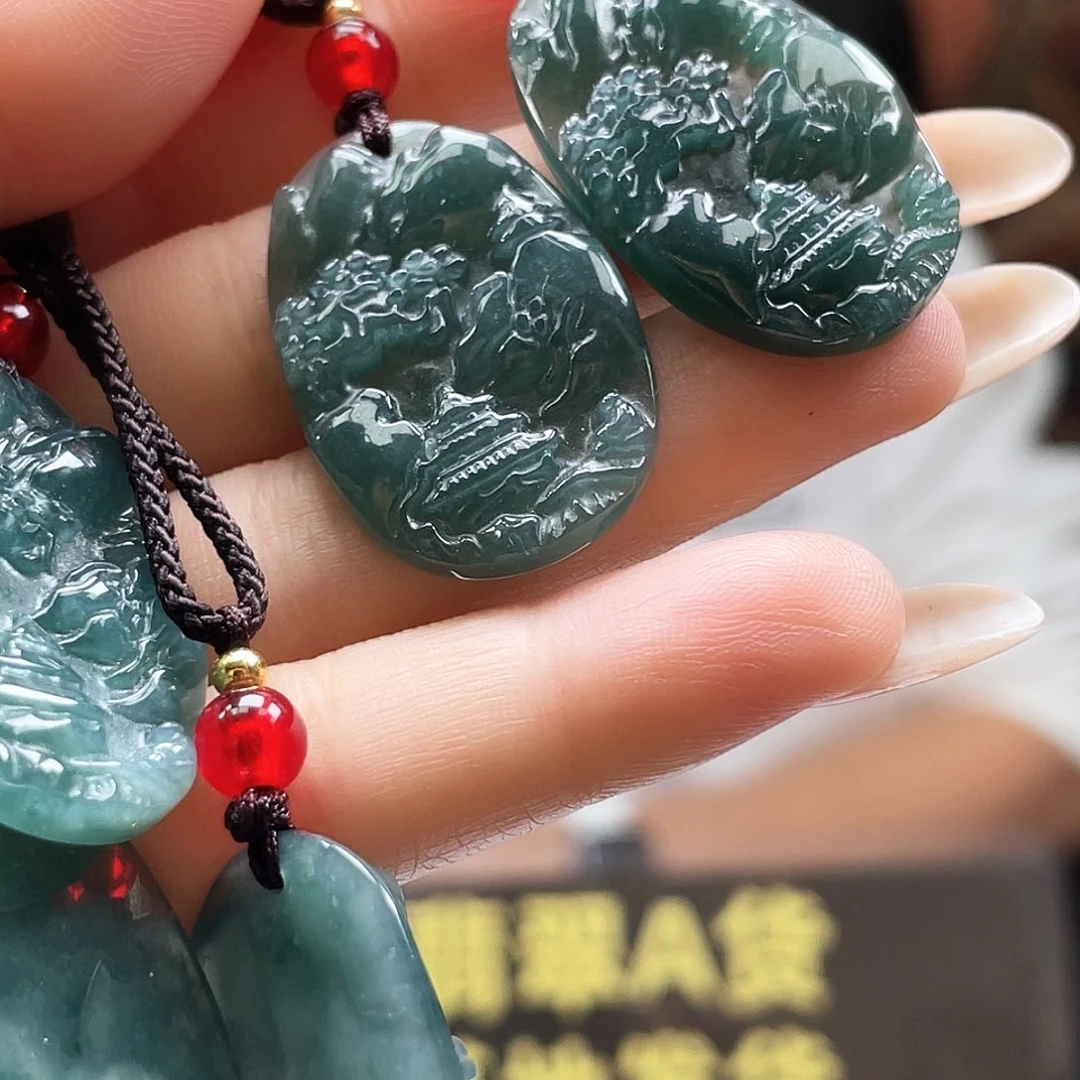 翡翠未镶嵌颈饰吊坠