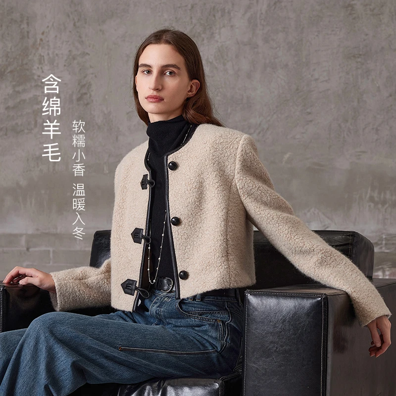 MSLAN冬季新款气质羊羔绒上衣时尚撞色复古皮扣圆领短外套MFDW568