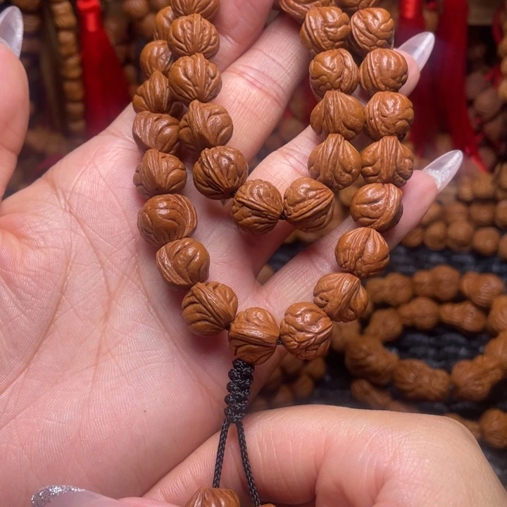 木质类龙纹桃枭挂件