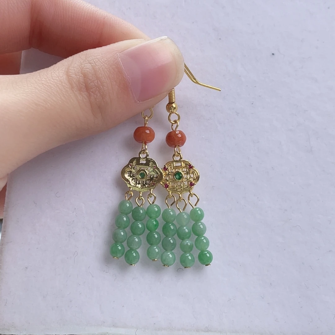 翡翠未镶嵌耳饰一物一图，以实物为准