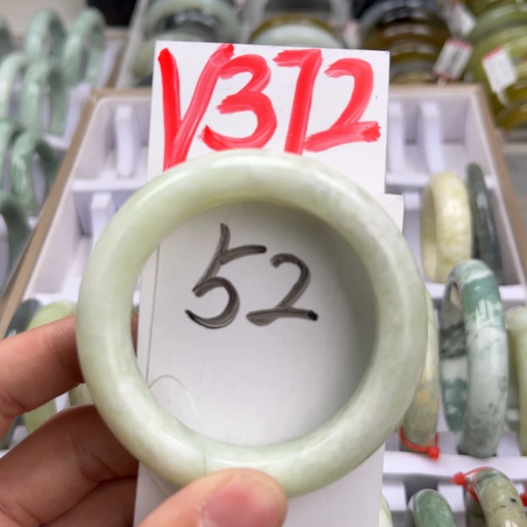 岫玉手镯未镶嵌天然岫玉