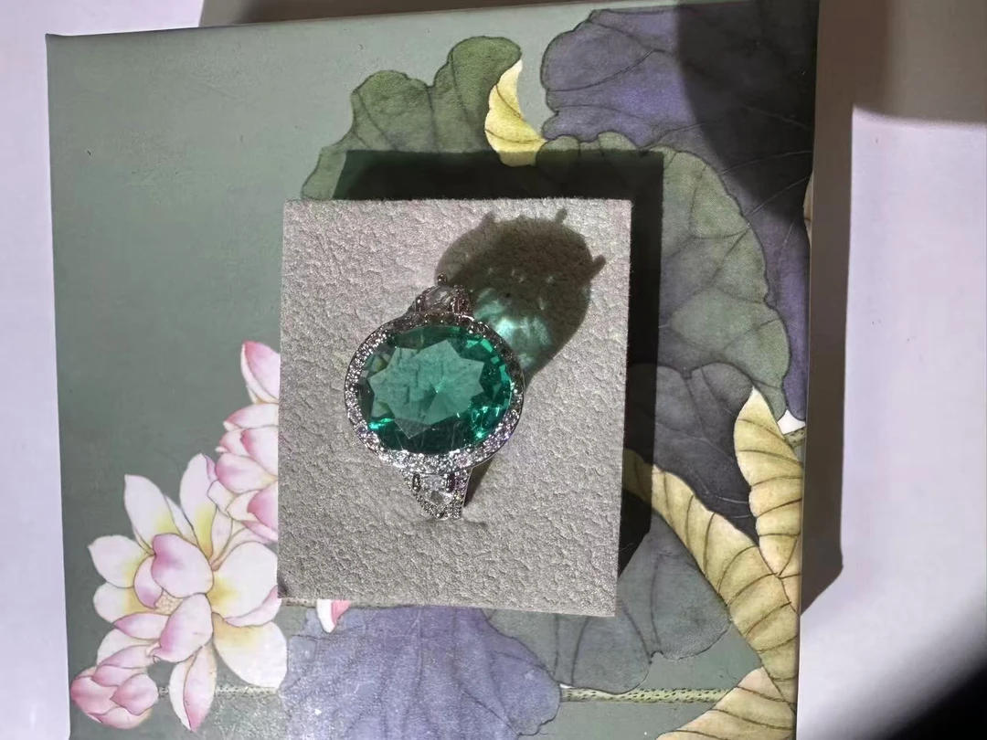 气质轻奢时尚百搭复古镶嵌戒指A079