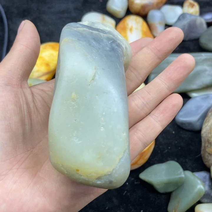 和田玉（糖玉）未镶嵌颈饰