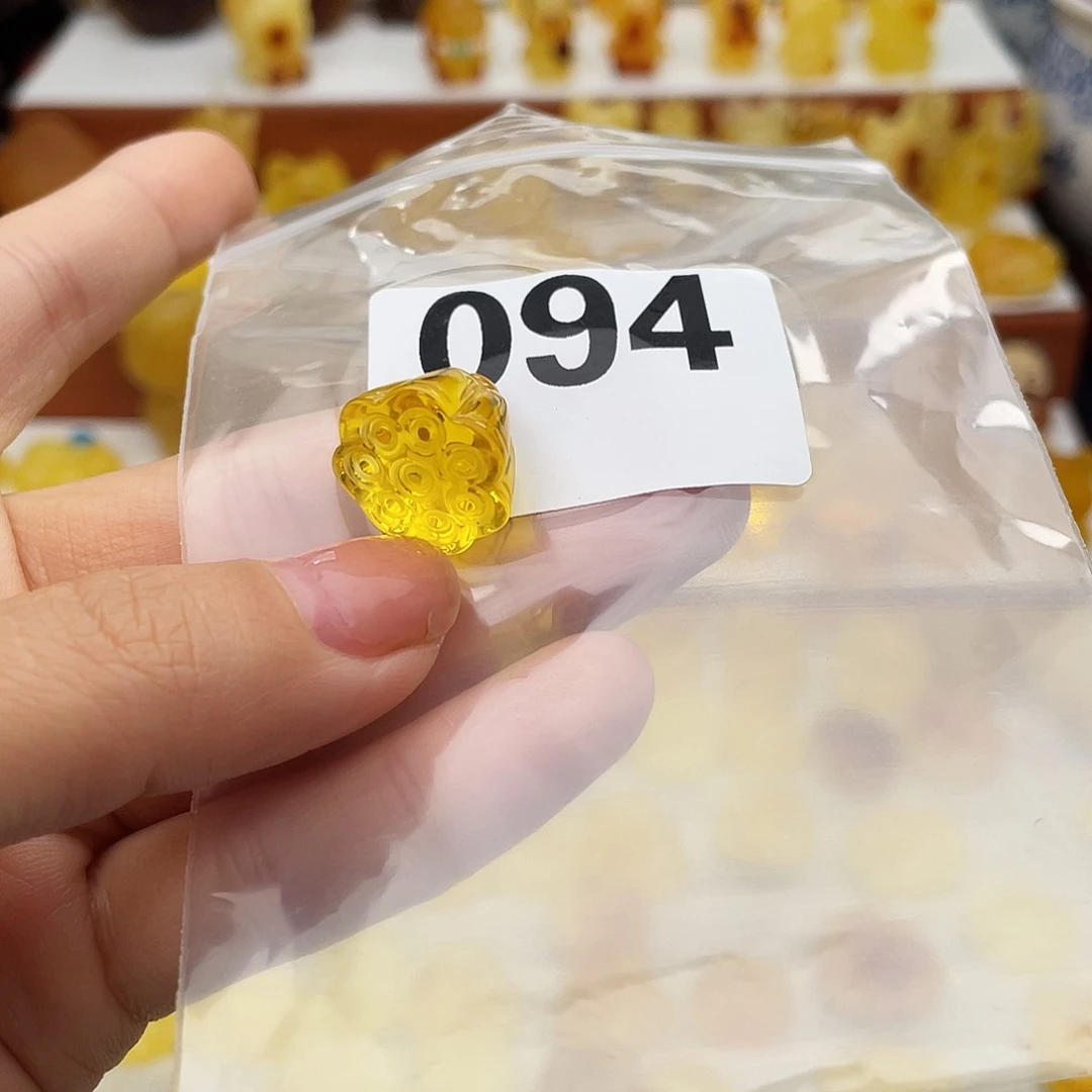 琥珀未镶嵌吊坠(不含链)