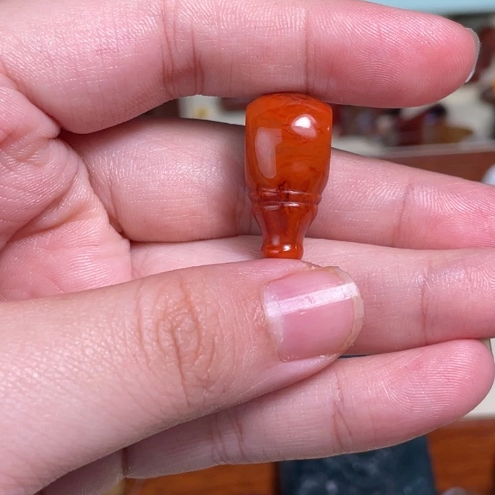 南红玛瑙未镶嵌颈饰85