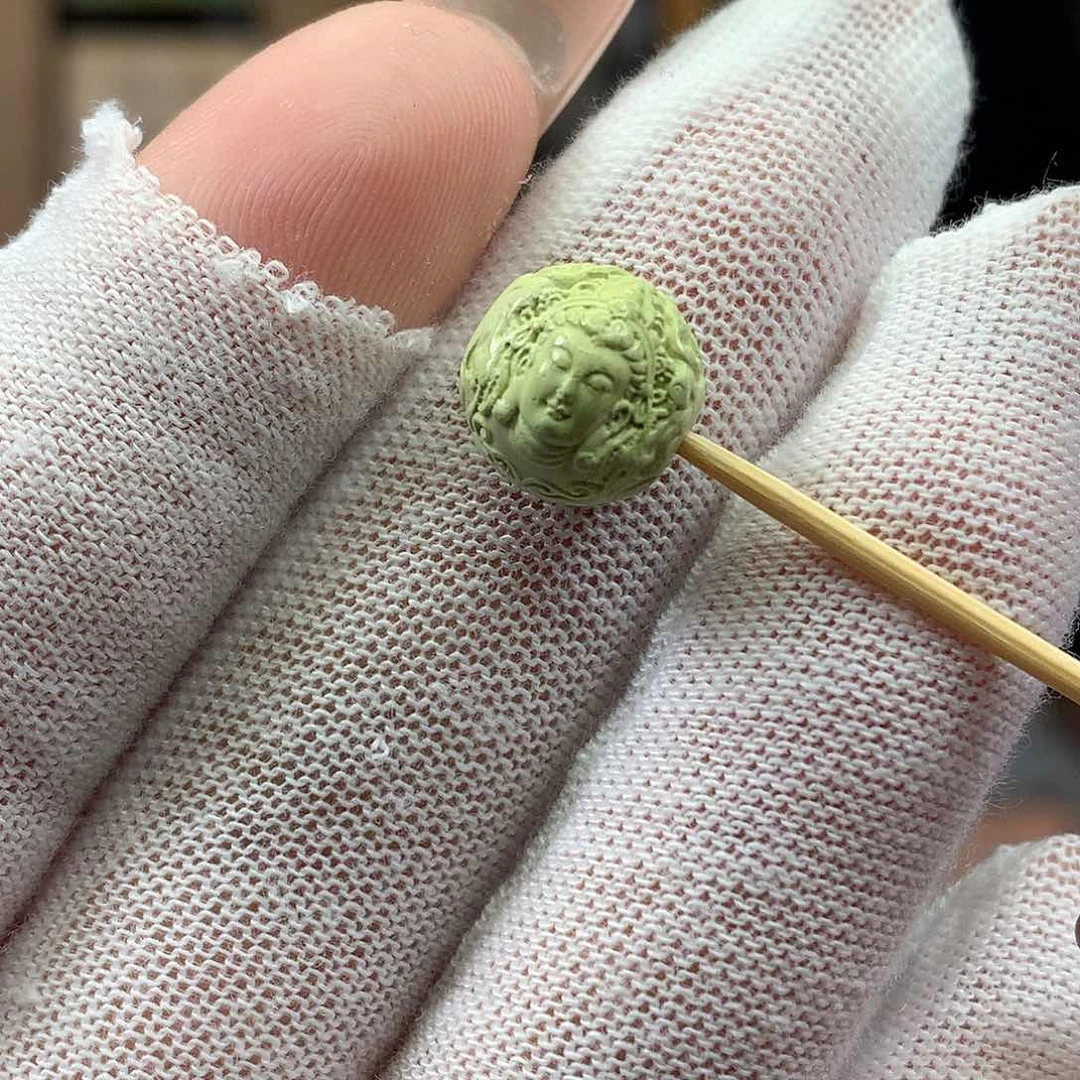 绿松石未镶嵌挂件