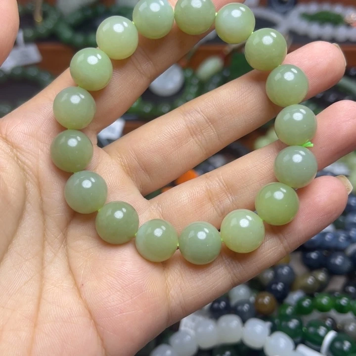 和田玉未镶嵌手串