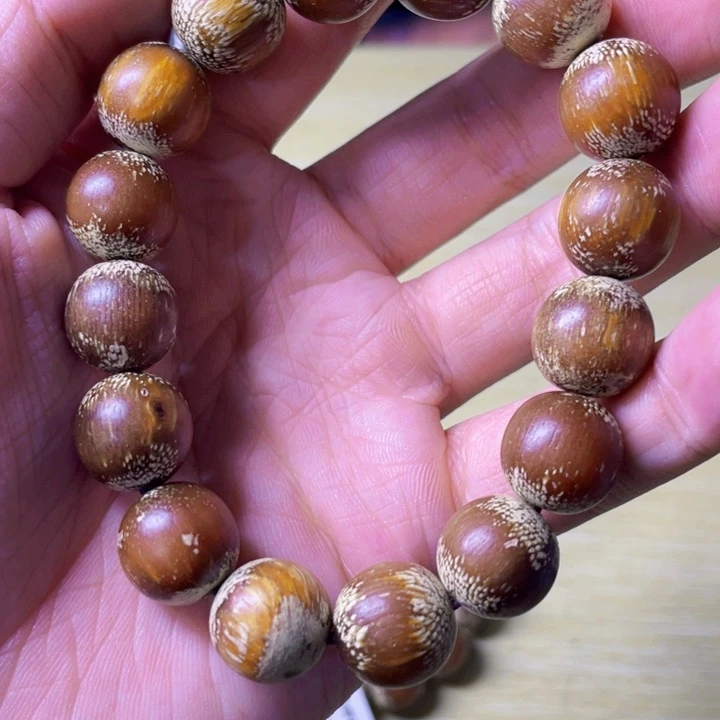 沉香碎屑沉香芽庄白棋