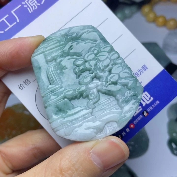 翡翠颈饰未镶嵌翡翠