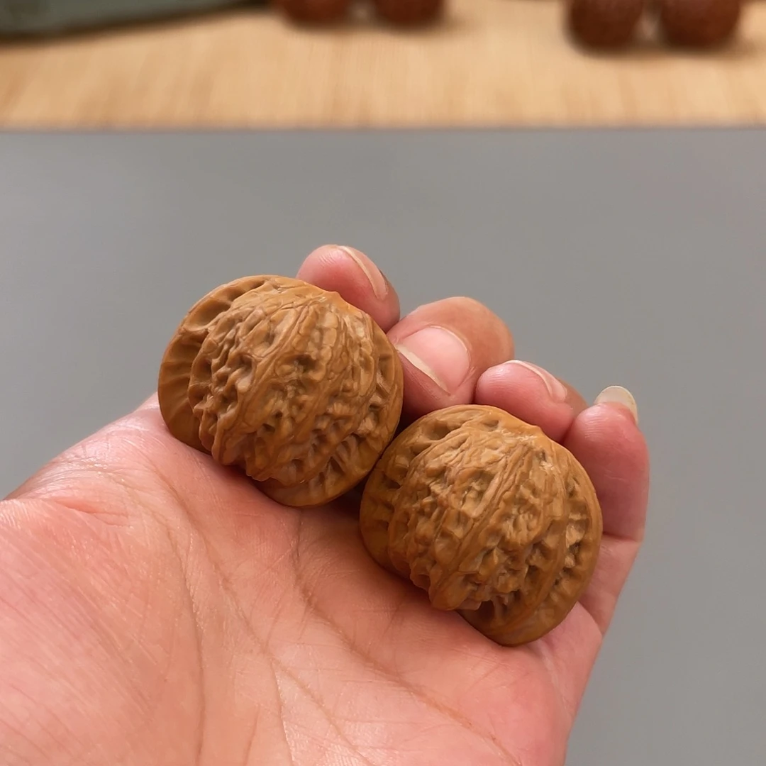 桃核把件33×32战鼓法老蛇A376