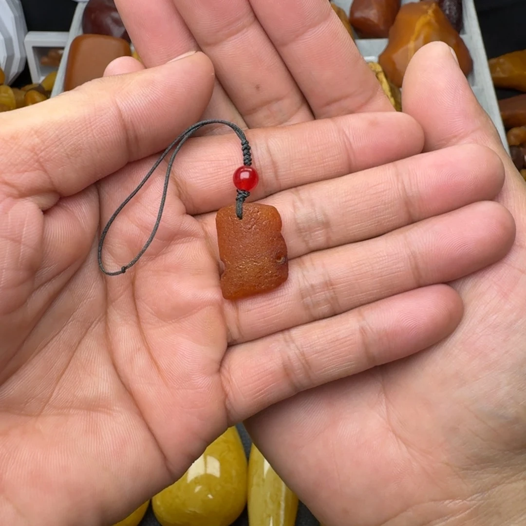 未镶嵌琥珀裸石天然蜜蜡手机吊坠