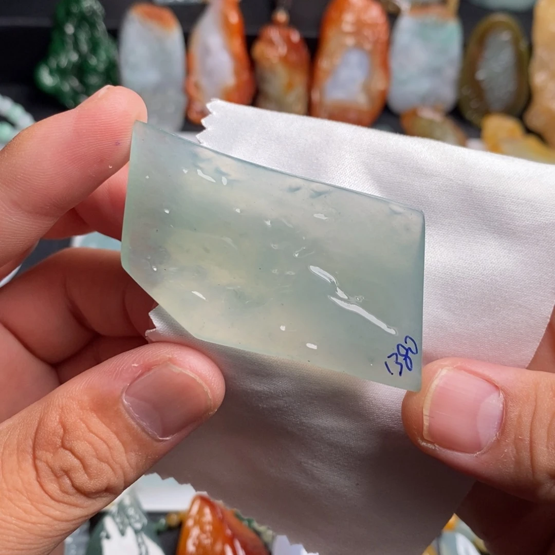 定制翡翠未镶嵌冰胶瑞形翡翠材料