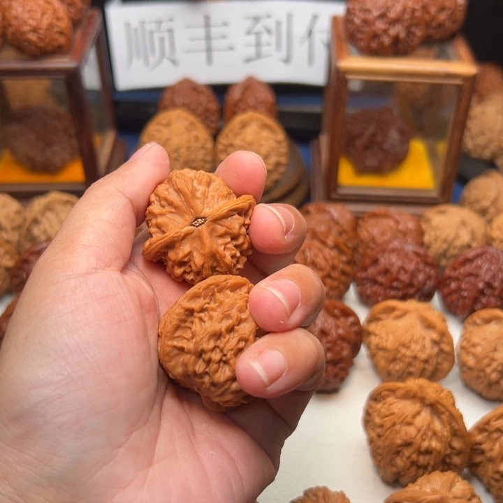 吊坠桃核心*好好好好好好好