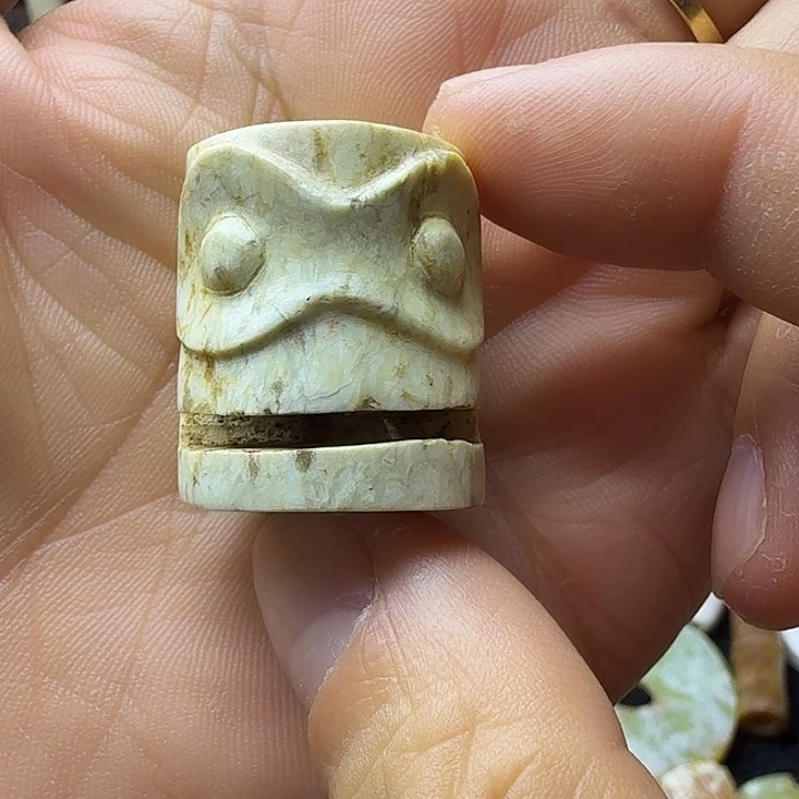 木***阁瓷片龙纹细纹白纹瓷片