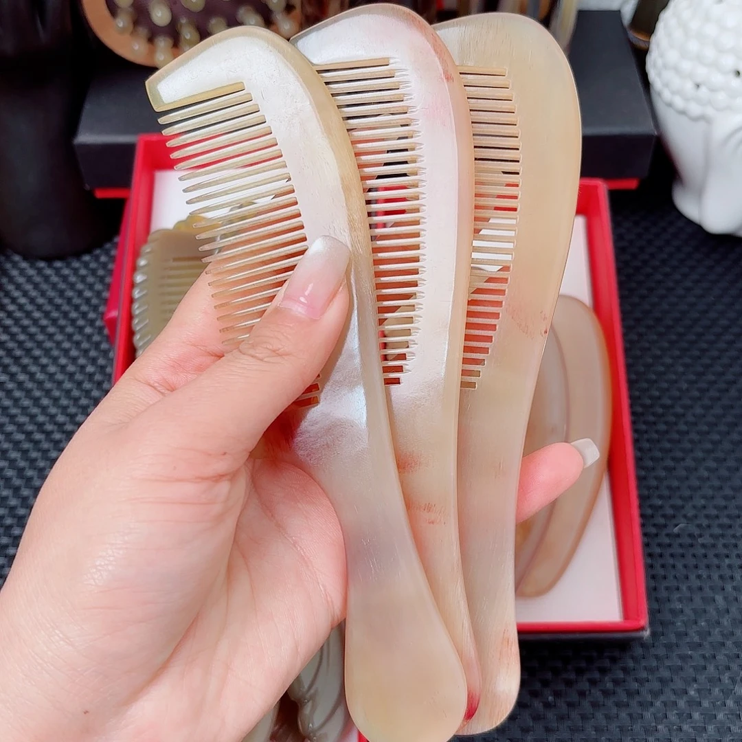 纯手工制作纯牛角梳子