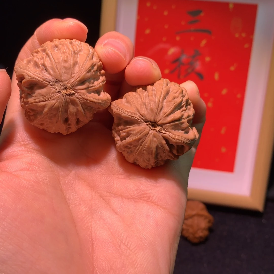 蓝***子文玩核桃把件三核印象铁锤37