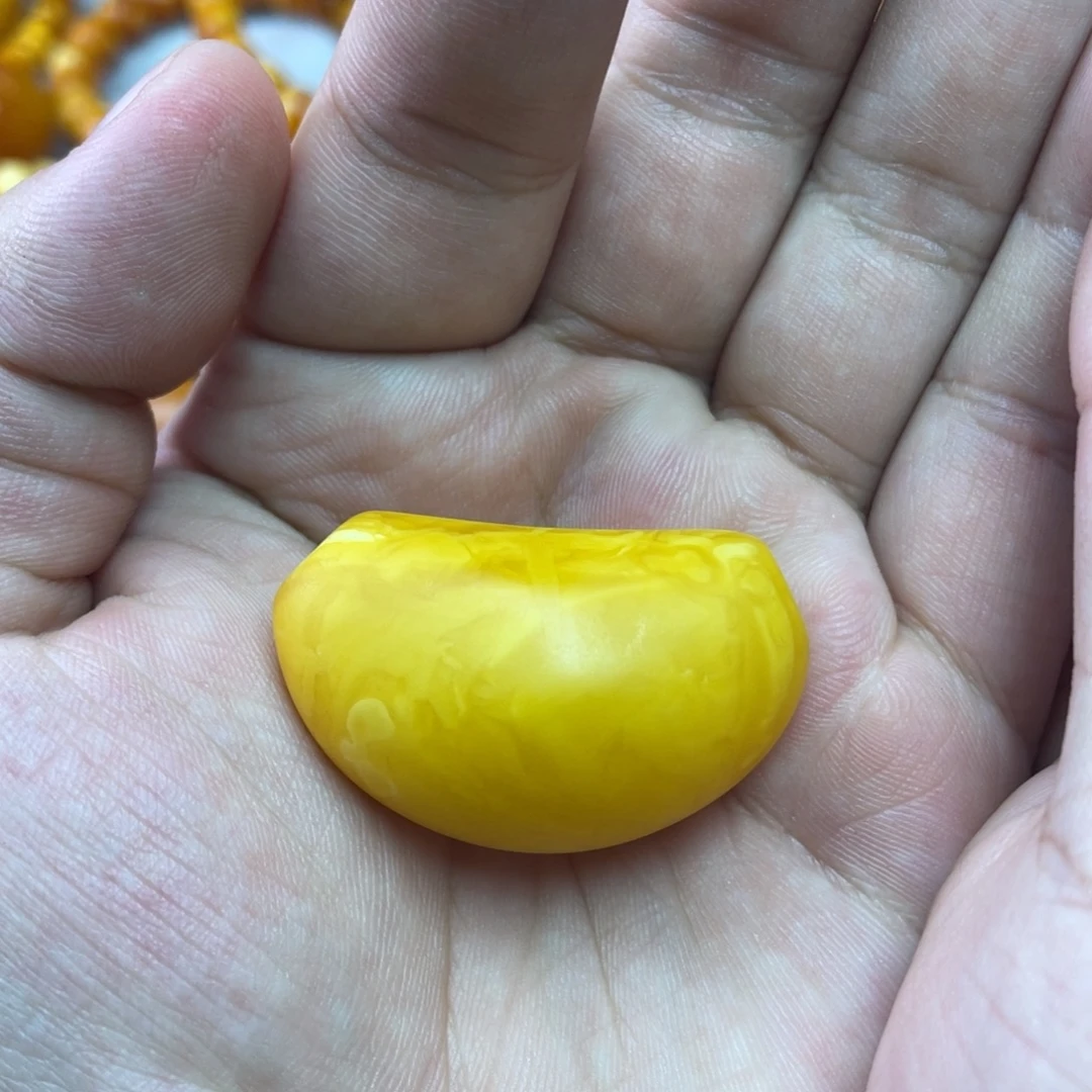 琥珀未镶嵌吊坠(不含链)