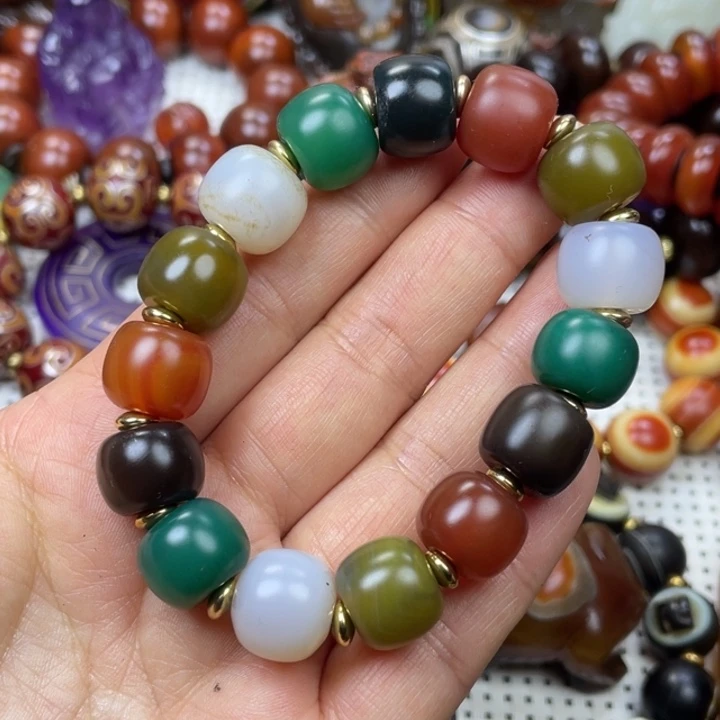 玛瑙/玉髓颈饰未镶嵌