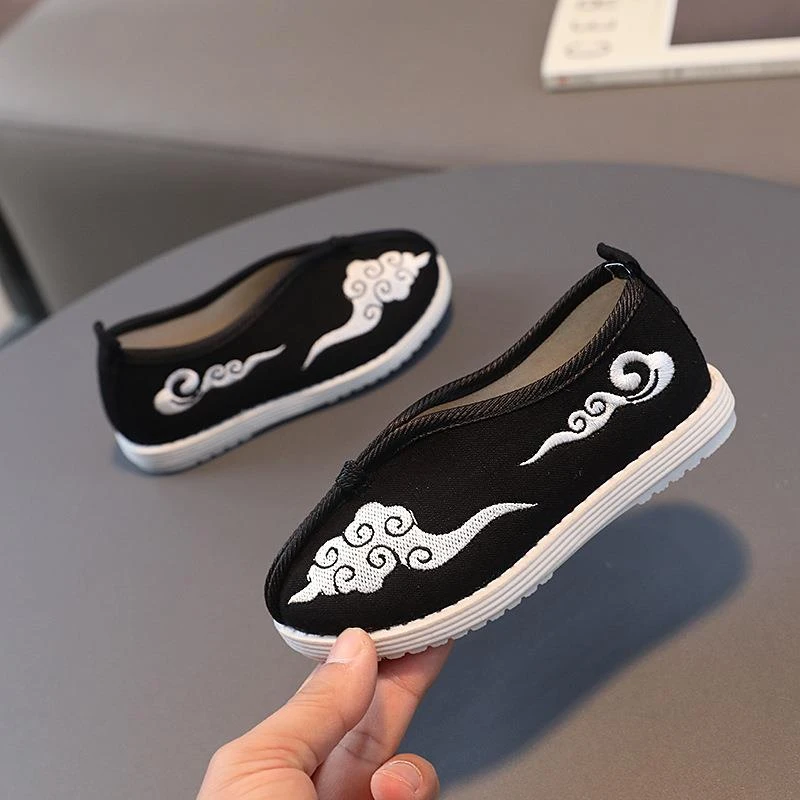 W广西壮族三月三鞋子红色老北京布鞋男童民族风汉服舞蹈绣花鞋古