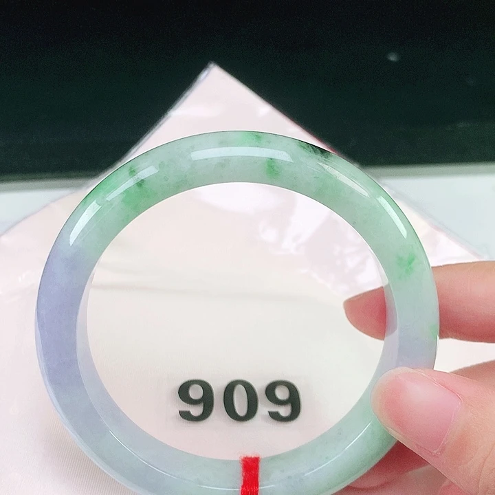 翡翠未镶嵌手镯60