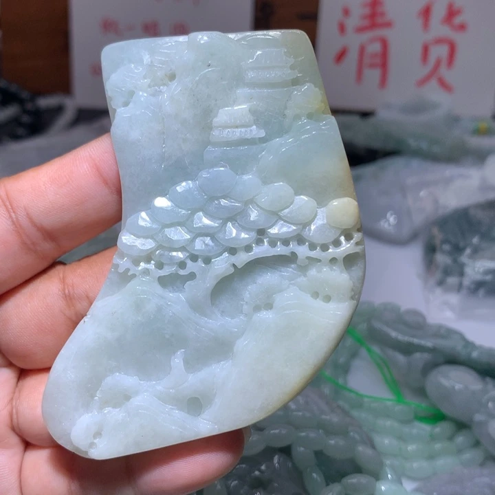 翡翠未镶嵌颈饰保真天然A货翡翠