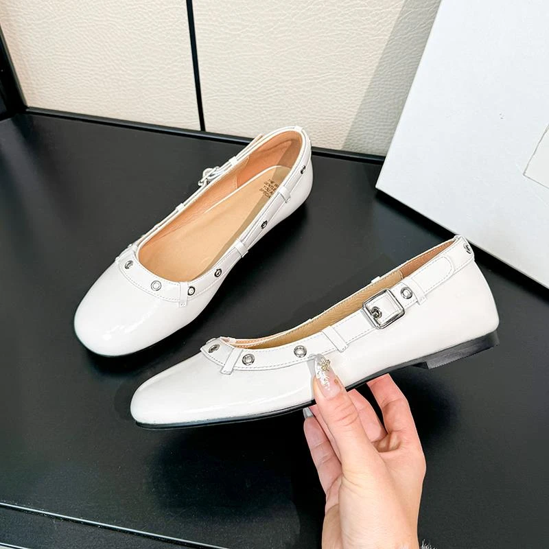 轻奢鞋法式文艺复古真皮圆头浅口平底单鞋女春季气质奶奶芭蕾舞鞋