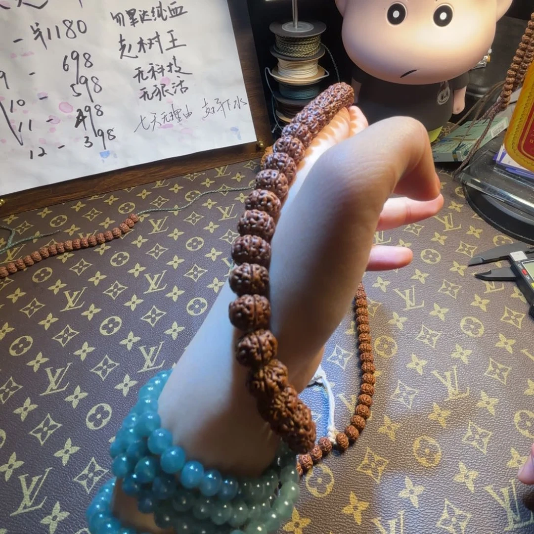 雷***金刚菩提吊坠纯血老树王2号