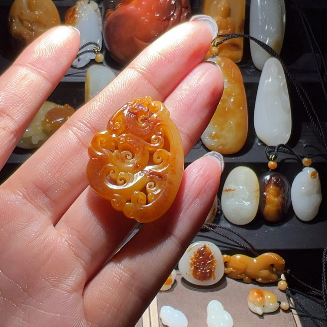 和田玉玉牌未镶嵌说****的