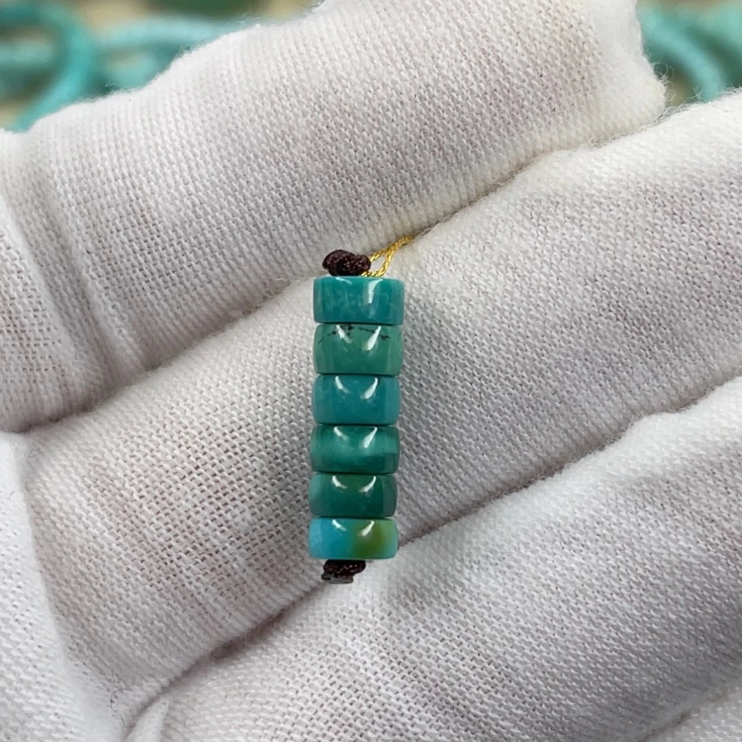 绿松石未镶嵌挂件