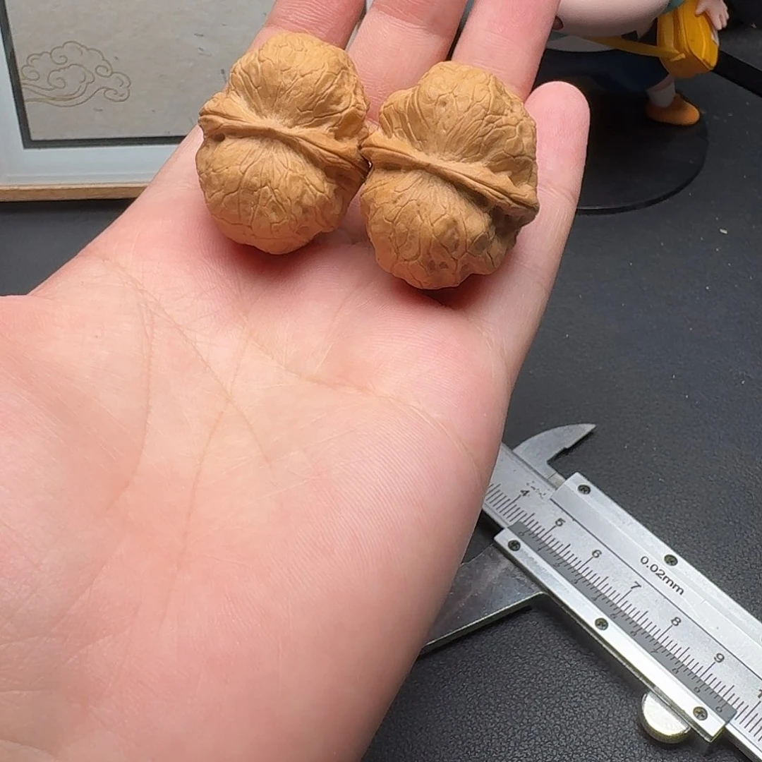 文玩核桃吊坠贵妃元宝35