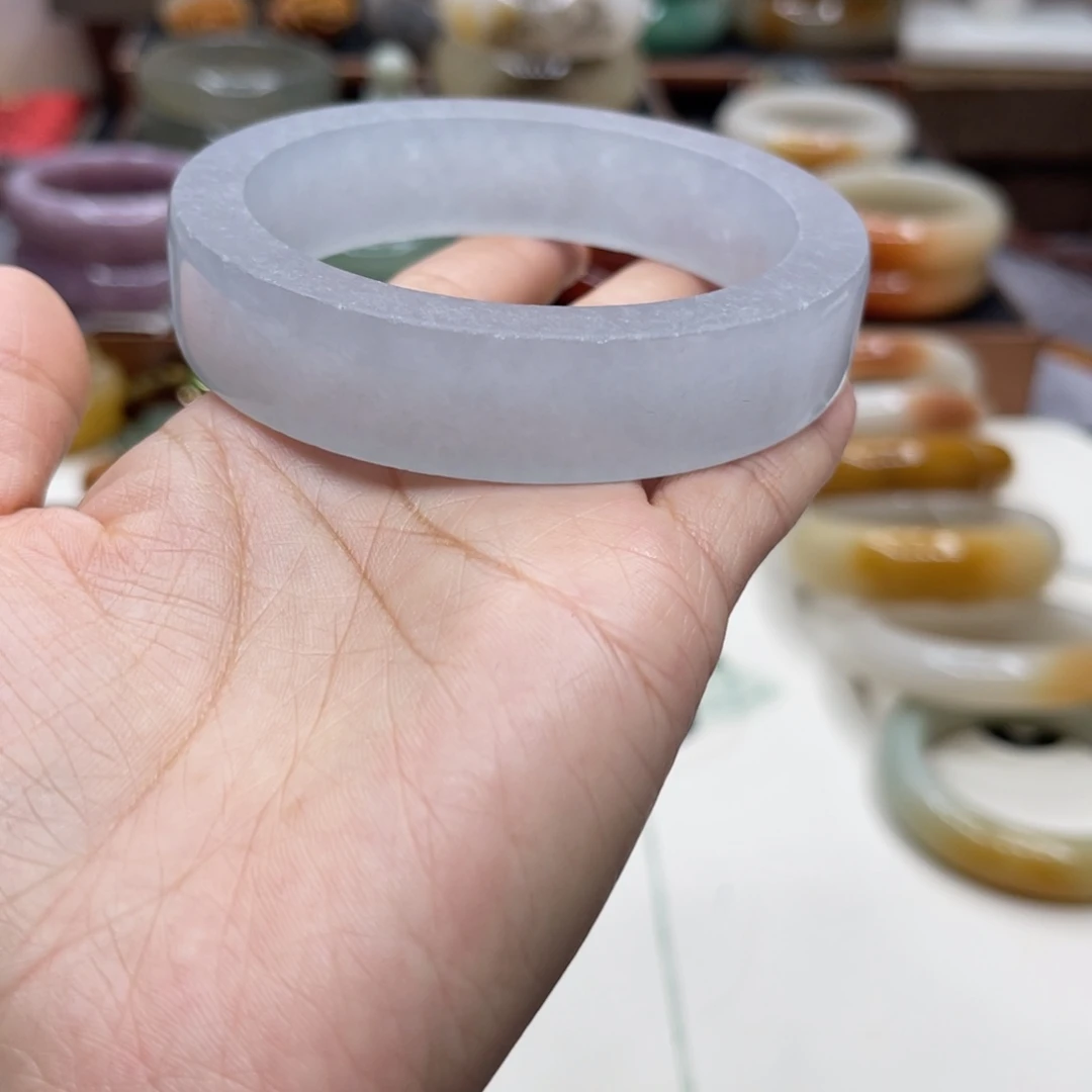 石英岩玉未镶嵌珠宝奇石