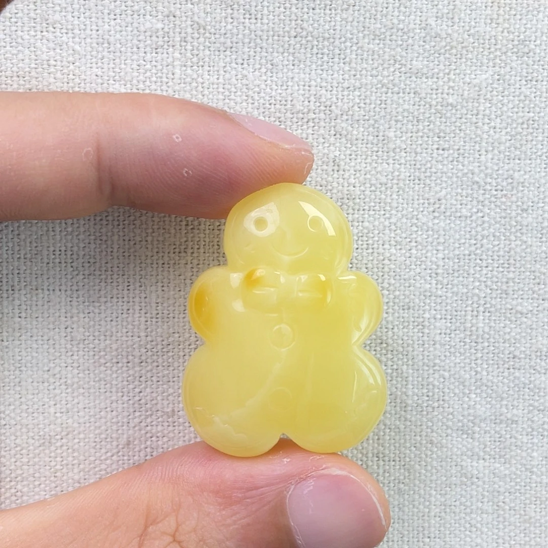 裸石琥珀未镶嵌姜饼人