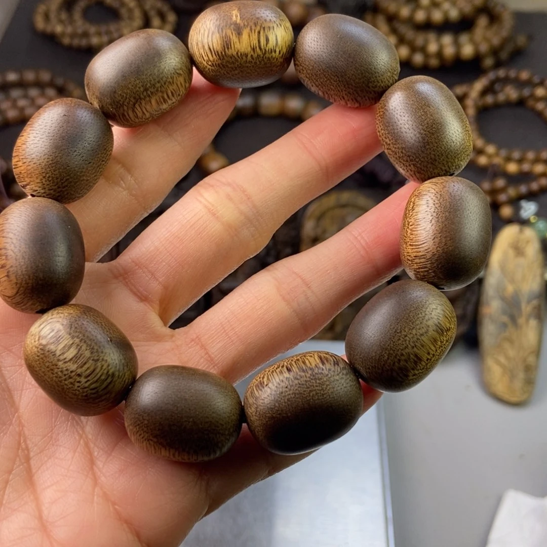 沉香手串Y*越南芽庄白