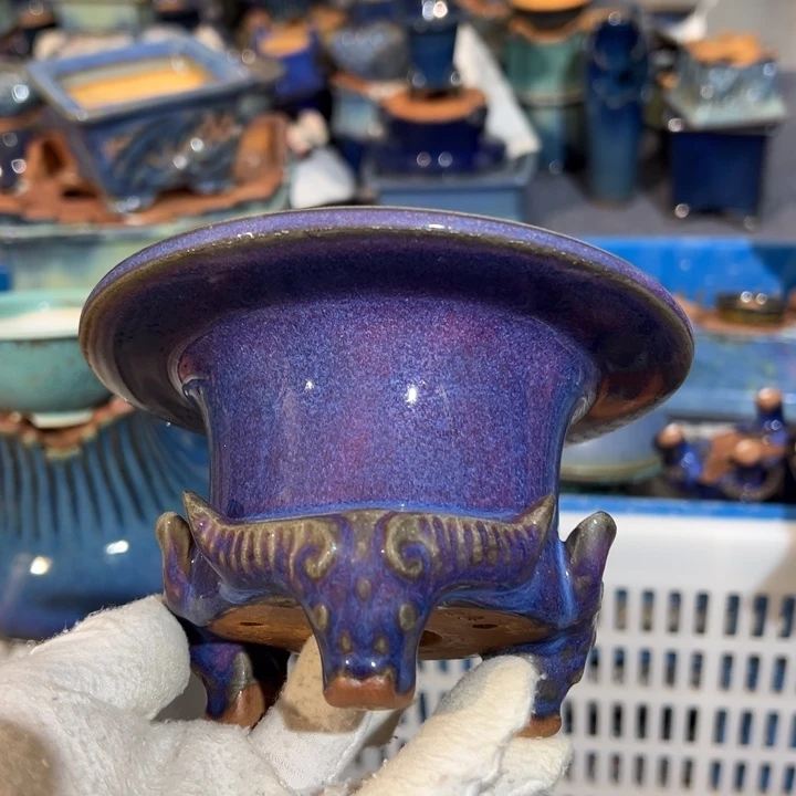 当代觉象花盆艺术作品