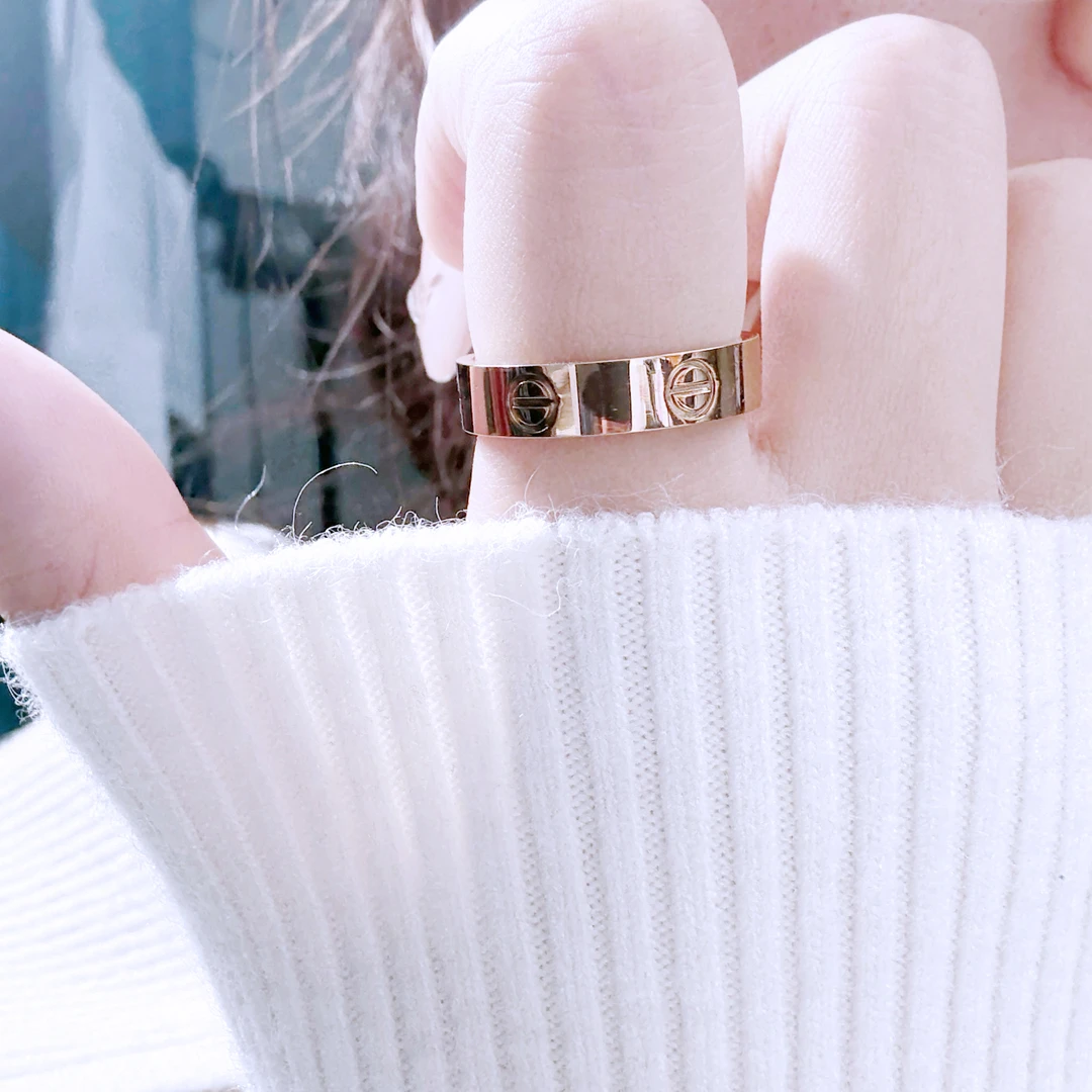 钛钢戒指 时尚经典卡家戒指情侣对戒男女款轻奢ins高级感饰品