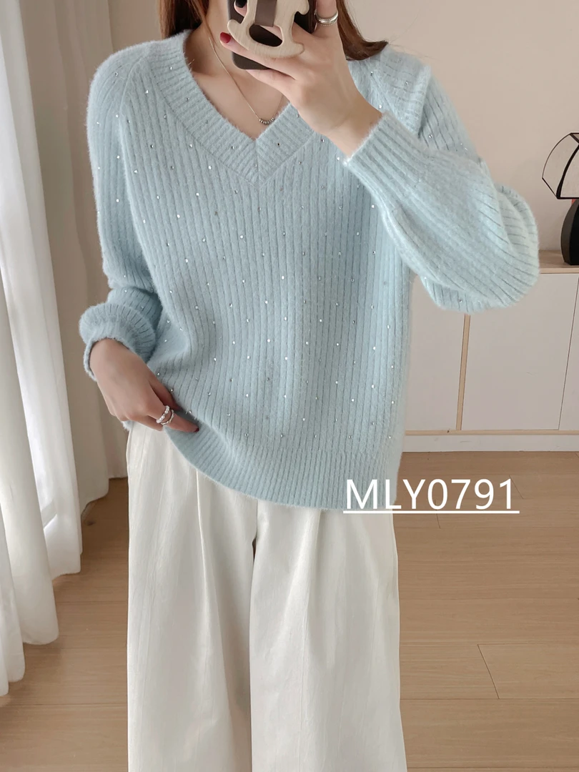 女士短款V领钉钻针织衫0791-A119