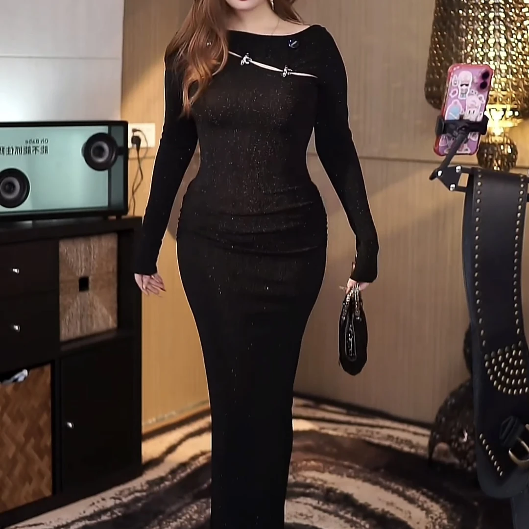 （羞羞大码）纯欲高级感蝴蝶装饰扣细闪秋冬款大码连衣裙6031