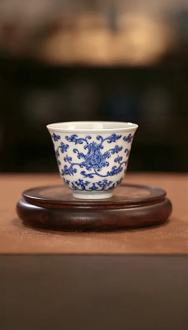 舜瓷成化花卉主人杯