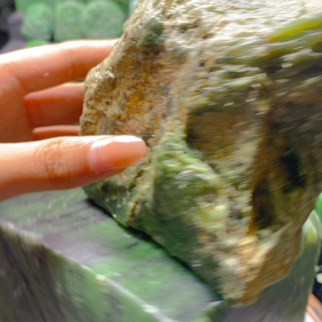 和田玉未镶嵌珠宝半成品