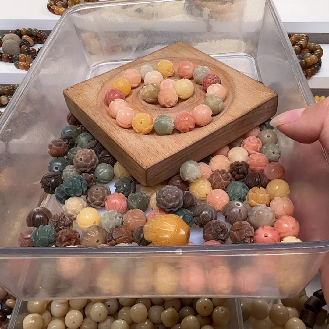 白玉菩提吊坠多彩莲花20颗