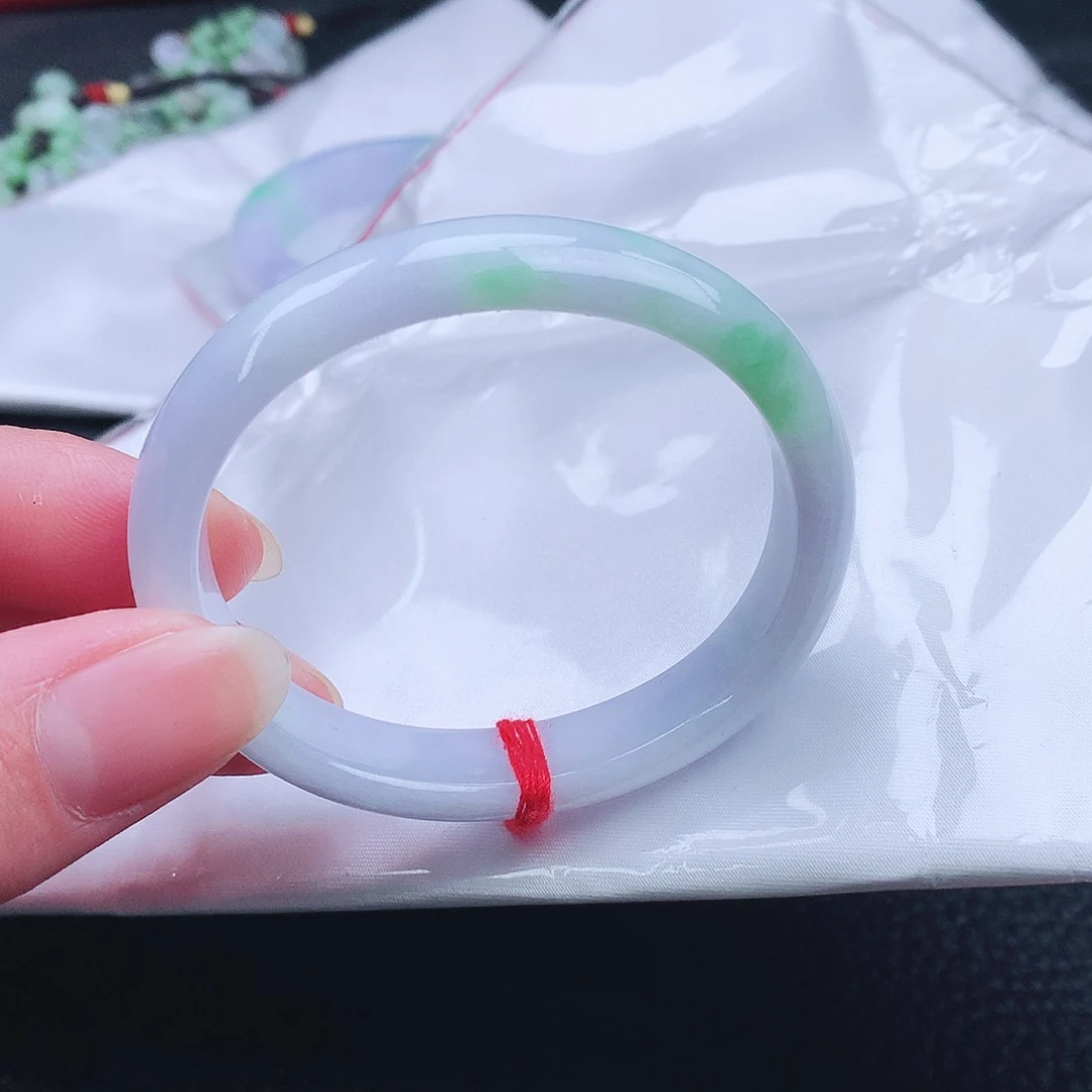 翡翠未镶嵌手镯（贵妃镯）